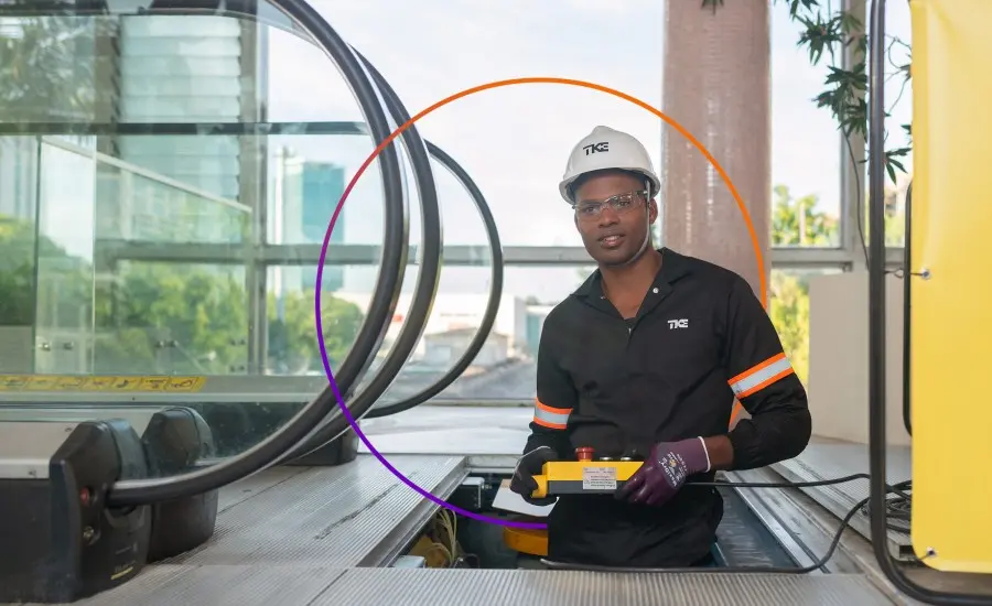 kv service escalator male ap 1389 1920x1080 rgb image w900 h550